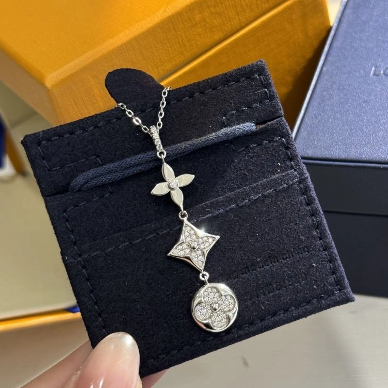 Sustainable Louis Vuitton Necklaces 251364