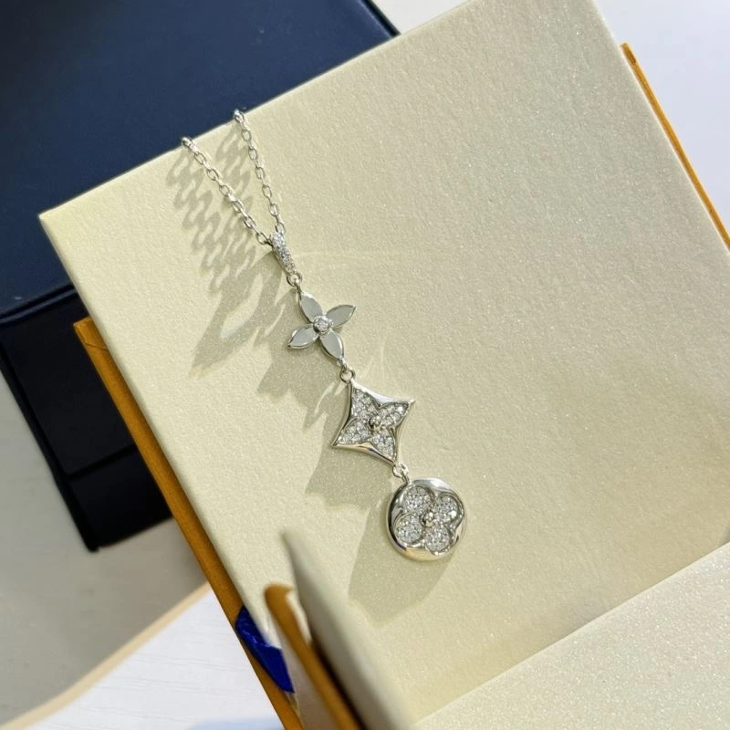 Sustainable Louis Vuitton Necklaces 251364