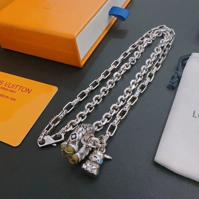 Louis Vuitton Necklaces Timeless 251372