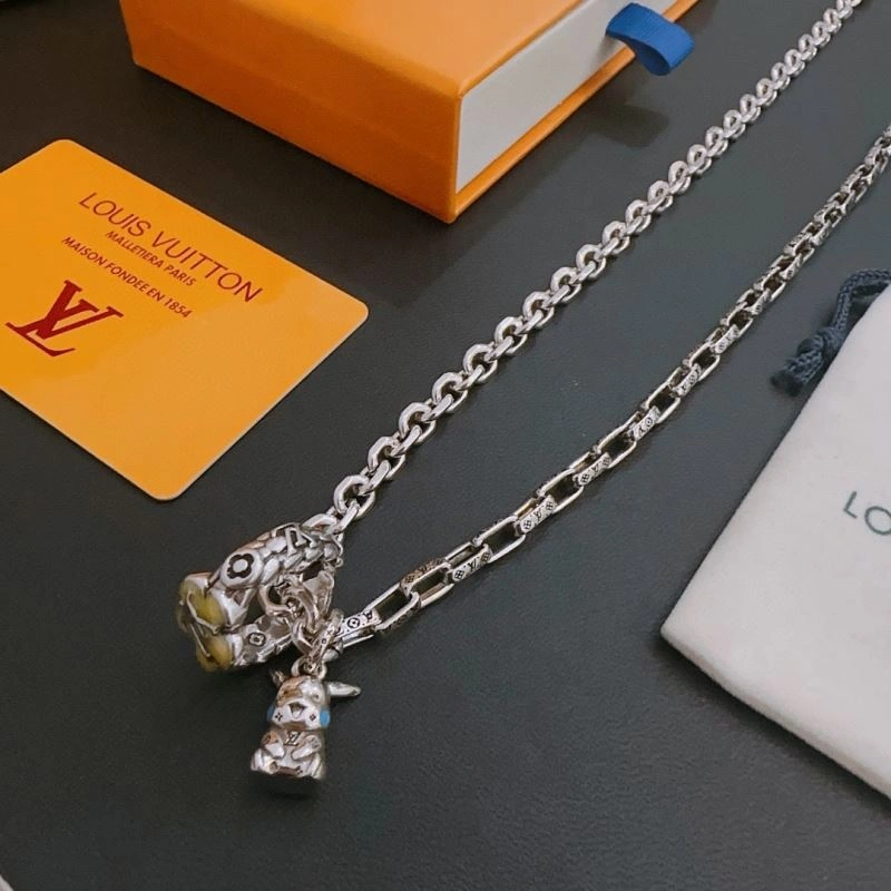 Louis Vuitton Necklaces Timeless 251372