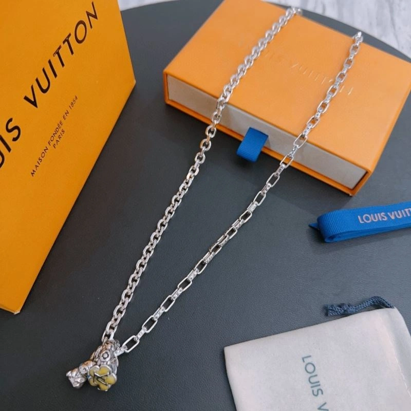 Louis Vuitton Necklaces Timeless 251372