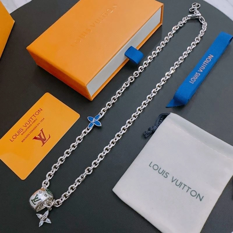 Louis Vuitton Necklaces Timeless 251362