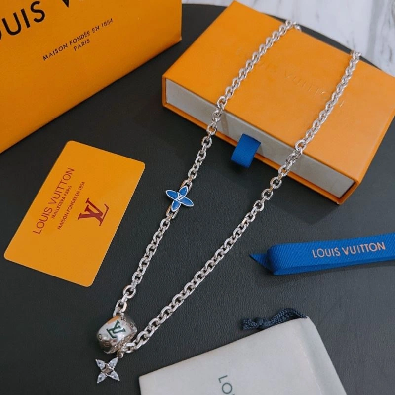 Louis Vuitton Necklaces Timeless 251362