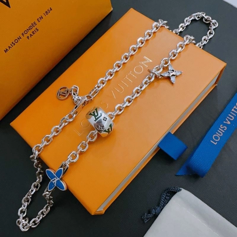 Louis Vuitton Necklaces Timeless 251362