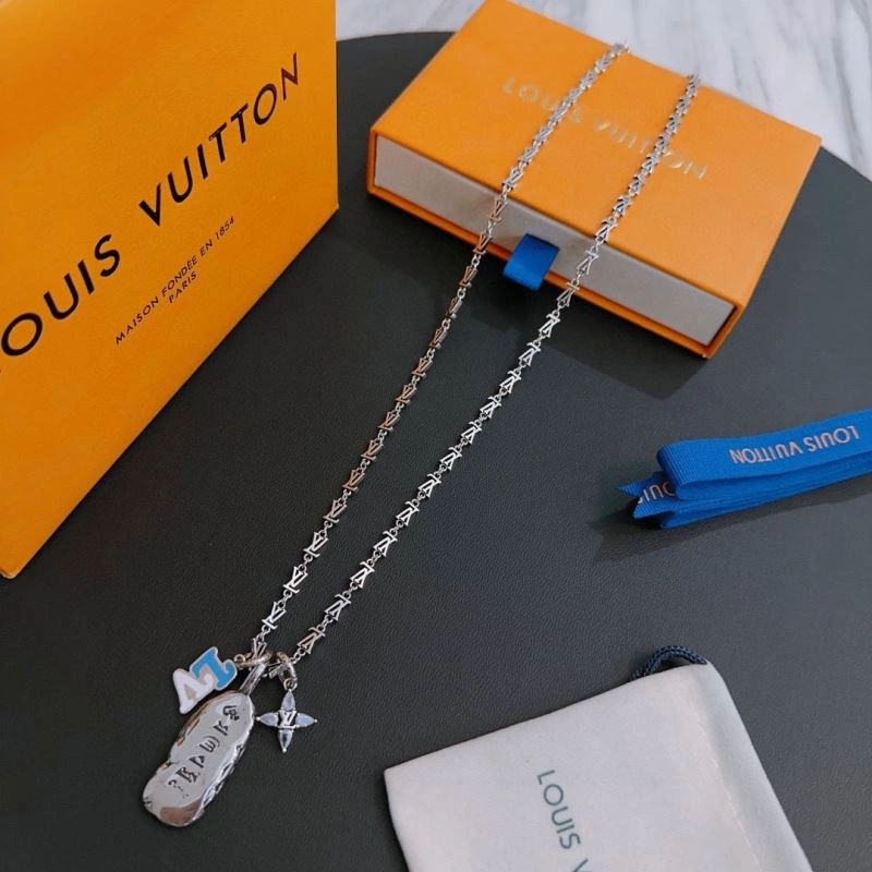 Louis Vuitton Necklaces Unisex 251383
