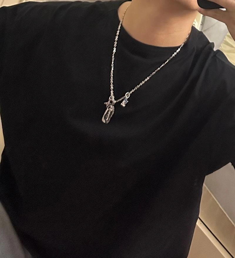Louis Vuitton Necklaces Unisex 251383