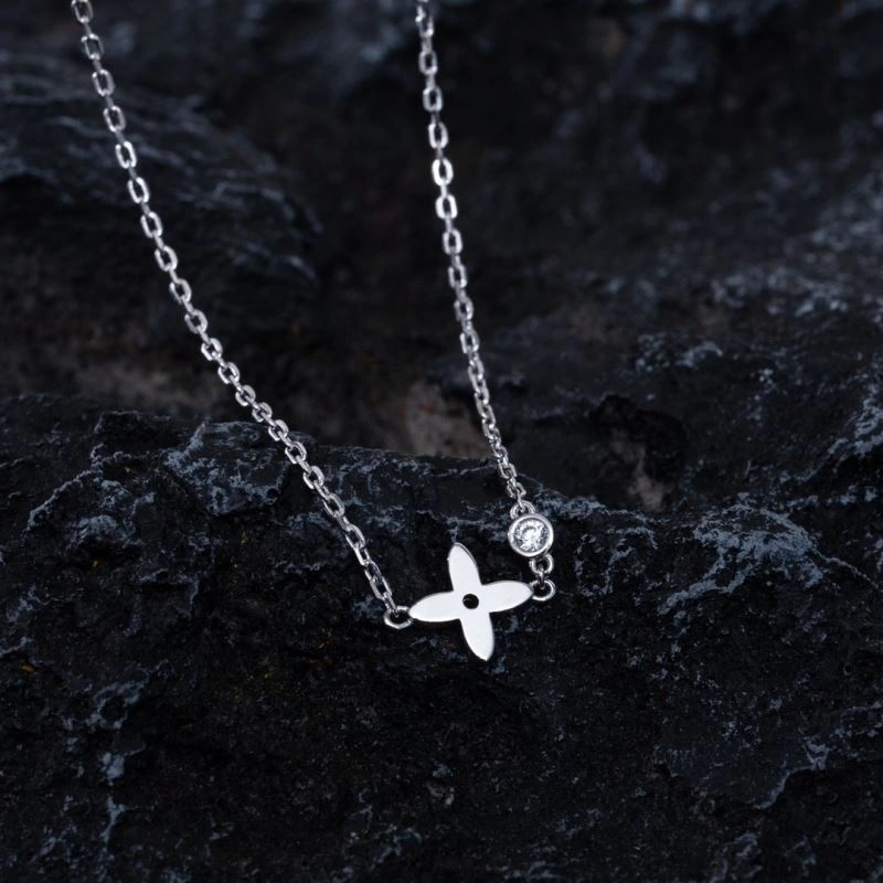 Louis Vuitton Necklaces WeatherProof 251369