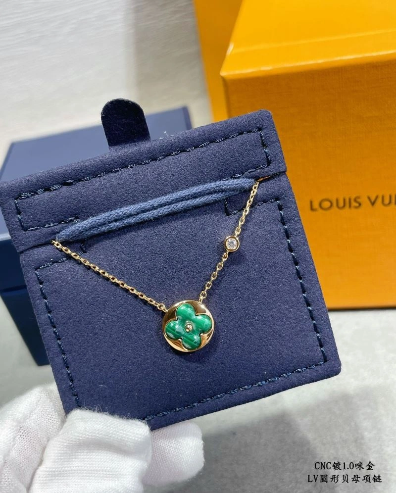 Louis Vuitton Necklaces OnTrend 251385