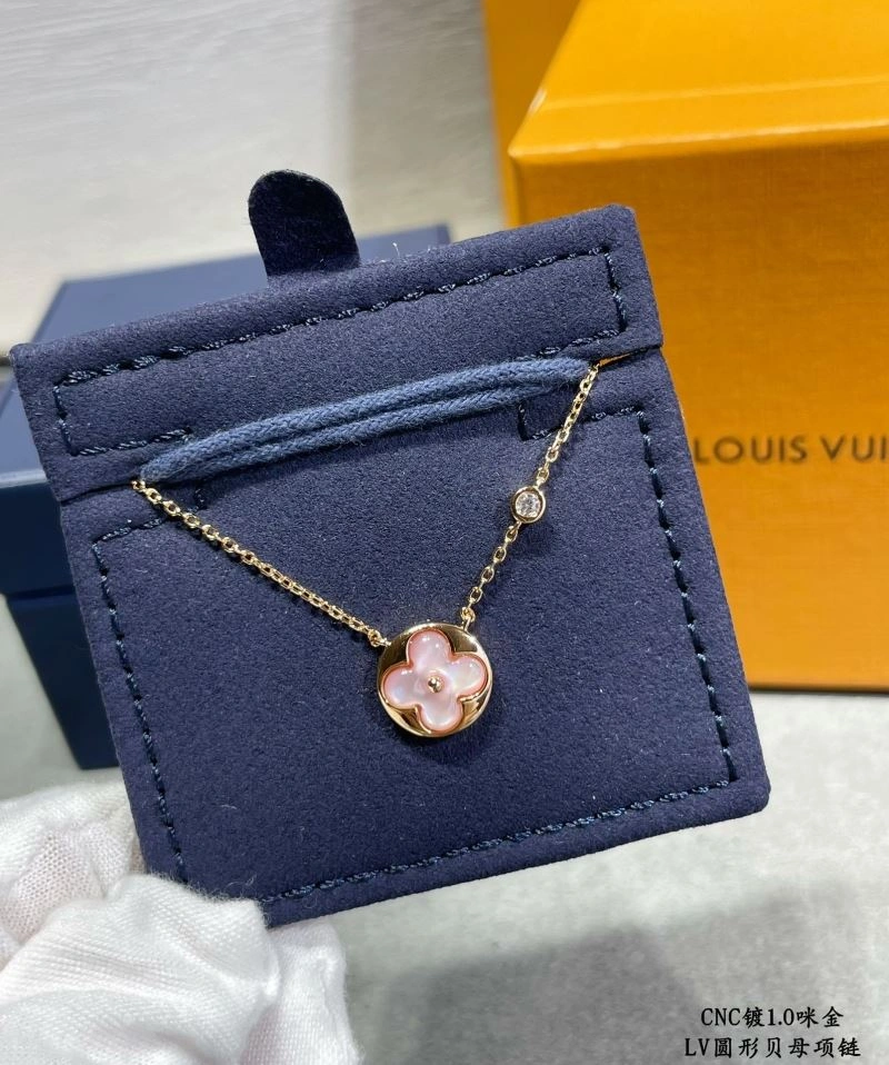 Louis Vuitton Necklaces OnTrend 251385