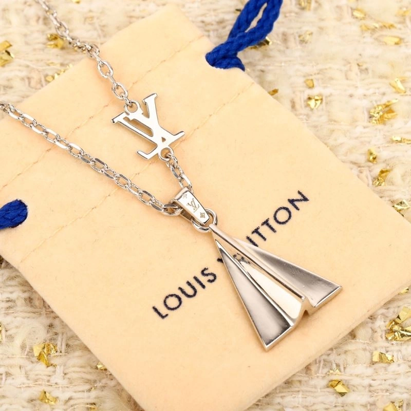 AllSeason Louis Vuitton Necklaces 251373