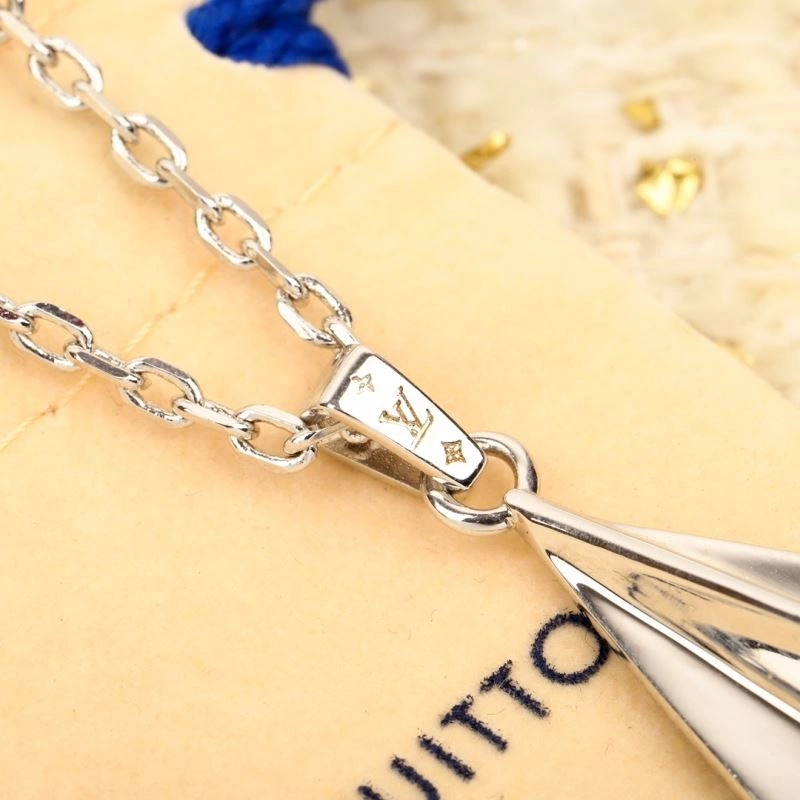 AllSeason Louis Vuitton Necklaces 251373