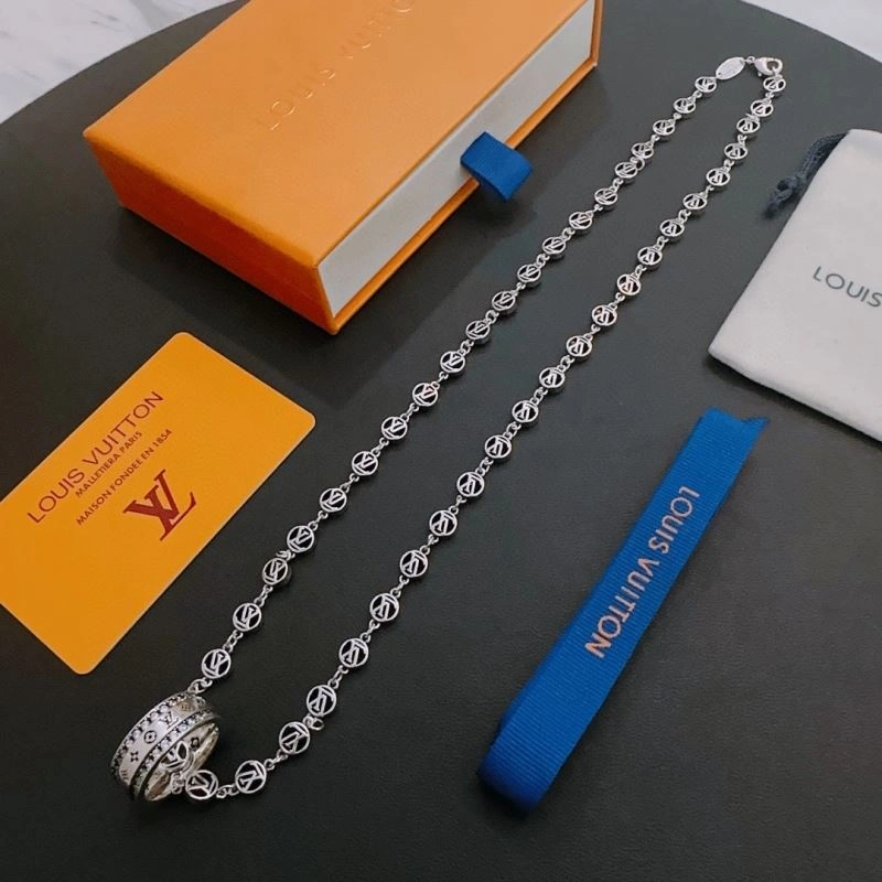Louis Vuitton Necklaces AllSeason 251377