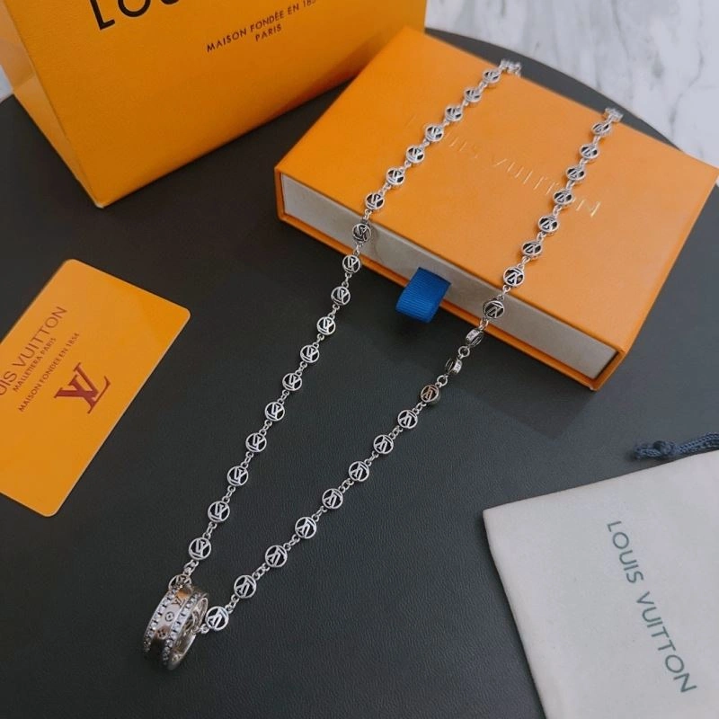 Louis Vuitton Necklaces AllSeason 251377