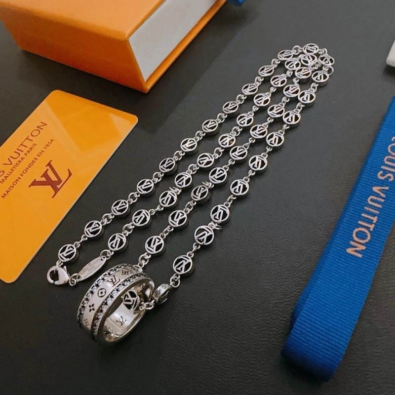 Louis Vuitton Necklaces AllSeason 251377