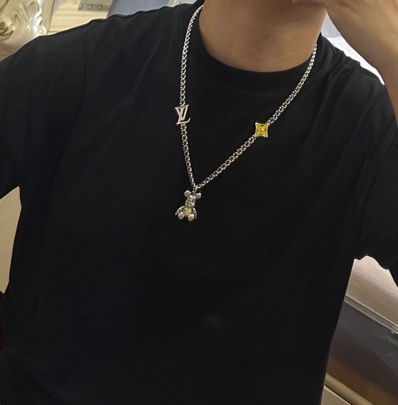 Louis Vuitton Necklaces FreshLook 251374
