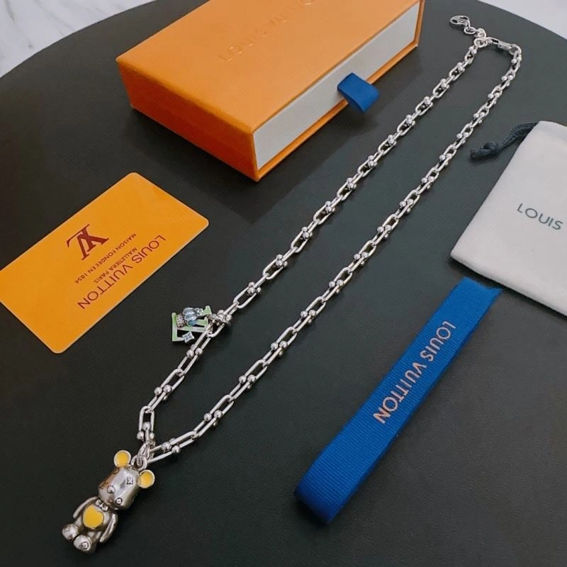 Louis Vuitton Necklaces Sophisticated 251388