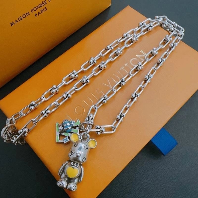 Louis Vuitton Necklaces Sophisticated 251388