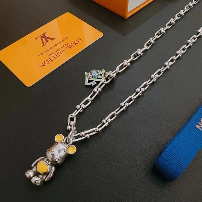 Louis Vuitton Necklaces Sophisticated 251388