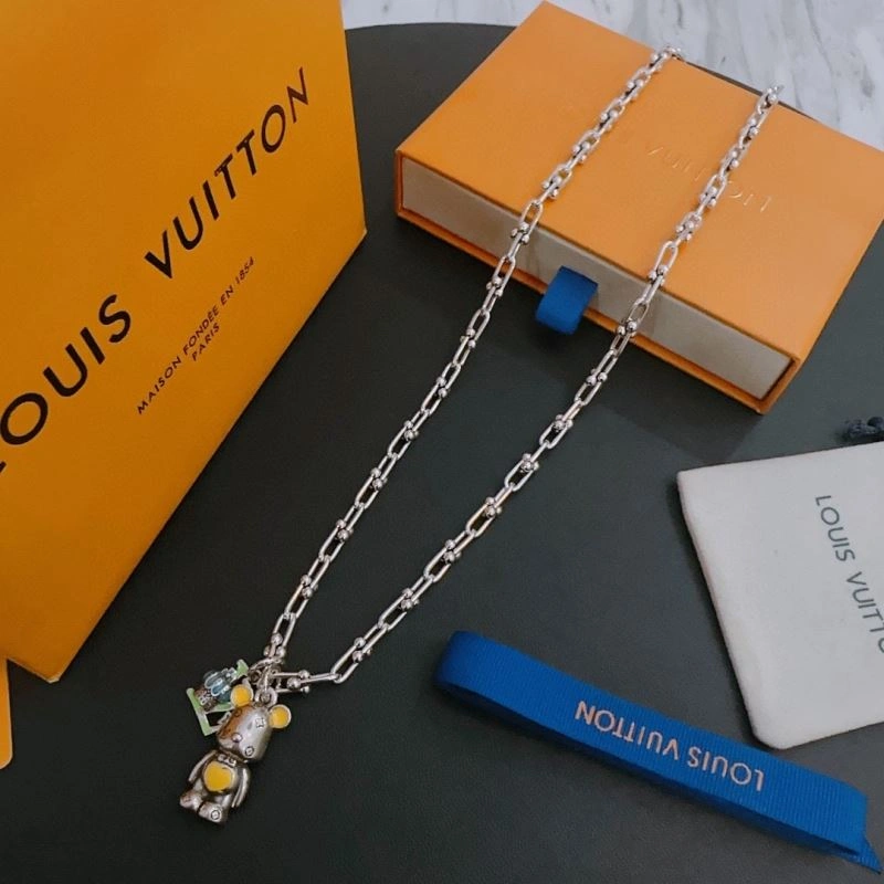 Louis Vuitton Necklaces Sophisticated 251388