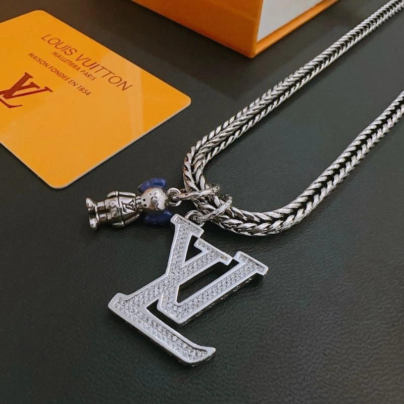 Timeless Louis Vuitton Necklaces 251386