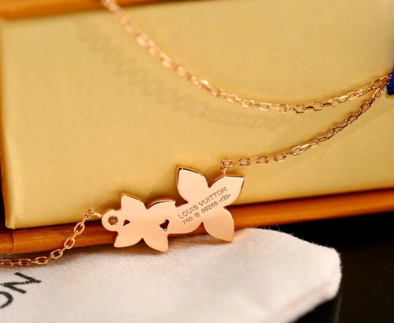 Cozy Louis Vuitton Necklaces 251389