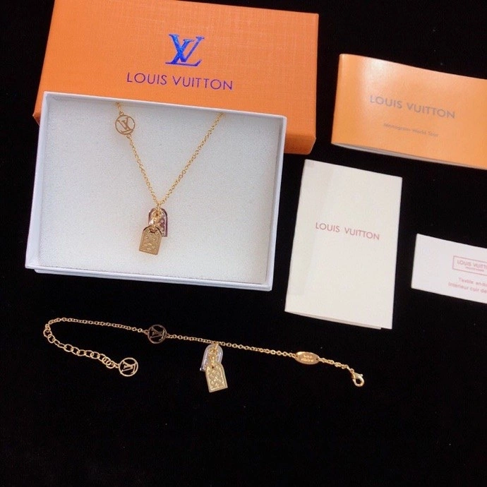 Louis Vuitton Necklaces MultiPurpose 251366