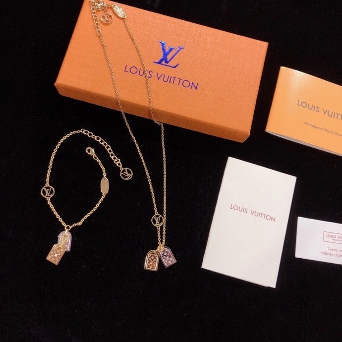 Louis Vuitton Necklaces MultiPurpose 251366