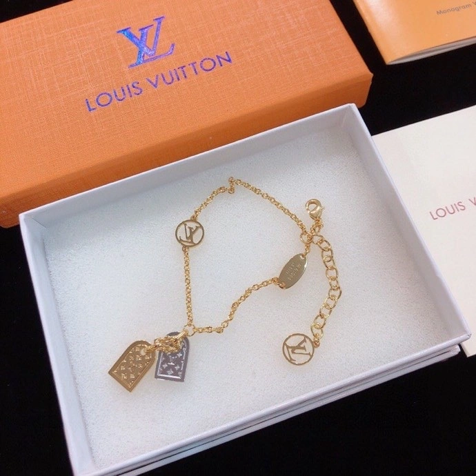 Louis Vuitton Necklaces MultiPurpose 251366