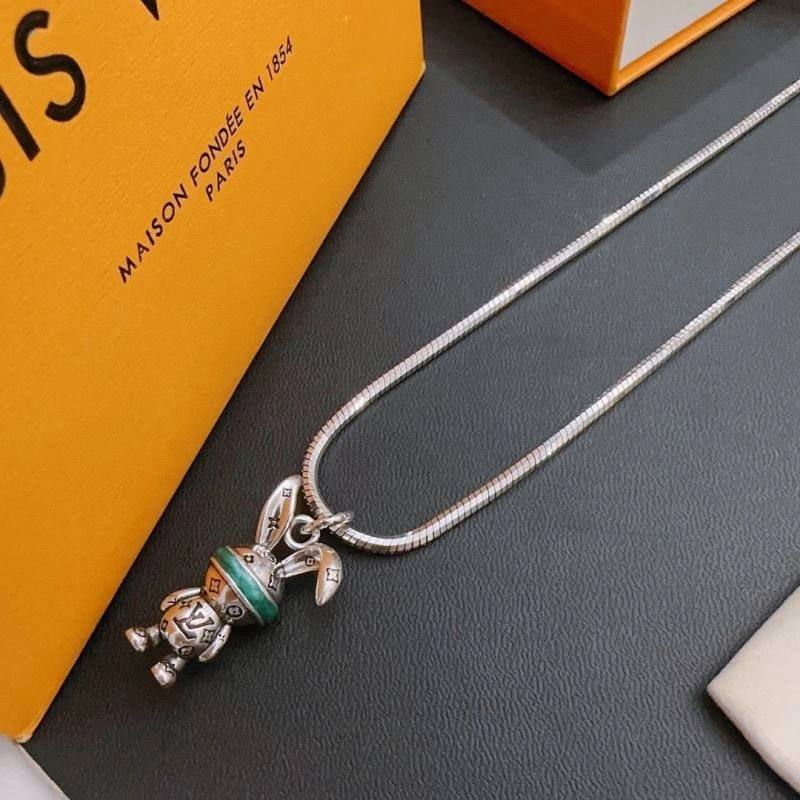 Louis Vuitton Necklaces SmartChoice 251381