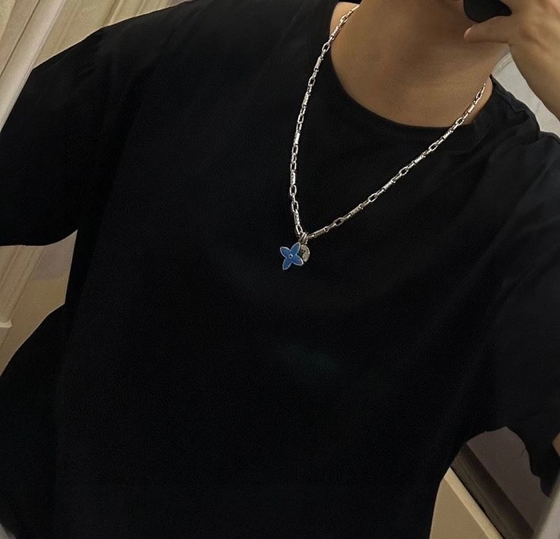 SportInspired Louis Vuitton Necklaces 251376
