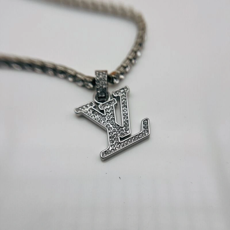 ZeroBulk Louis Vuitton Necklaces 251246