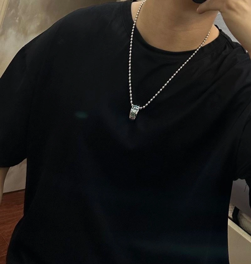 Louis Vuitton Necklaces Reliable 251253