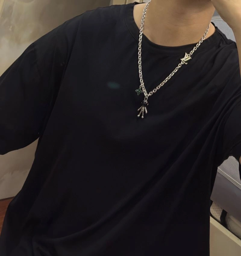 Louis Vuitton Necklaces UrbanStyle 251263