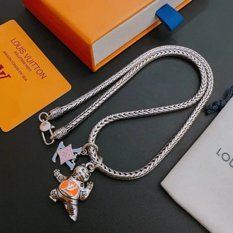 Upgraded Louis Vuitton Necklaces 251260