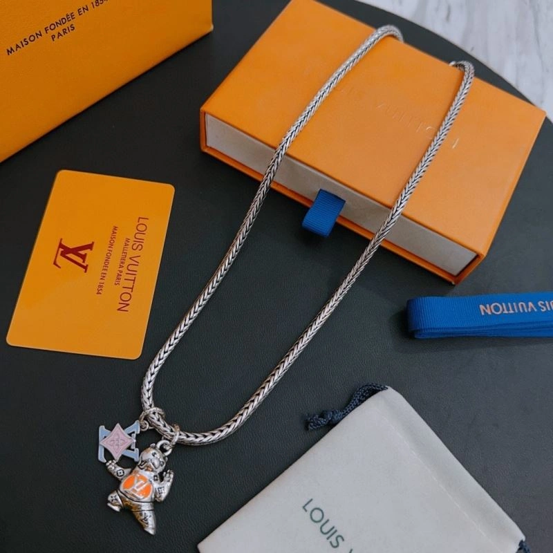 Upgraded Louis Vuitton Necklaces 251260