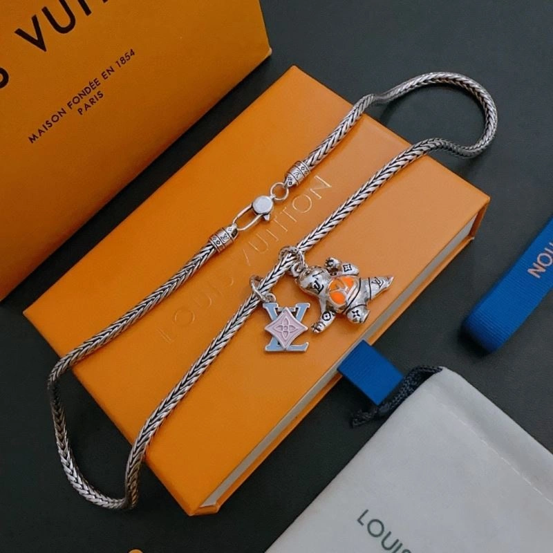 Upgraded Louis Vuitton Necklaces 251260