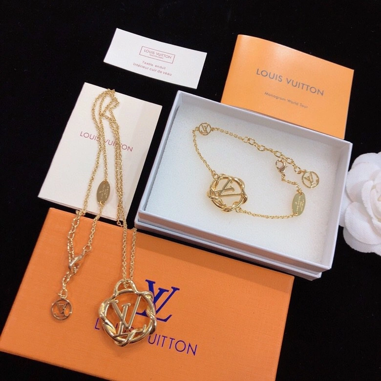Louis Vuitton Necklaces EasyCare 251227