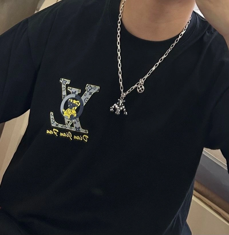 Upgraded Louis Vuitton Necklaces 251206