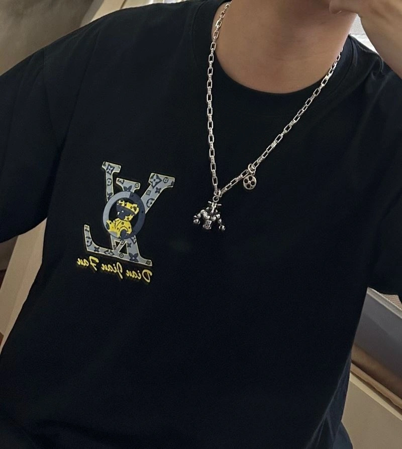 Upgraded Louis Vuitton Necklaces 251206