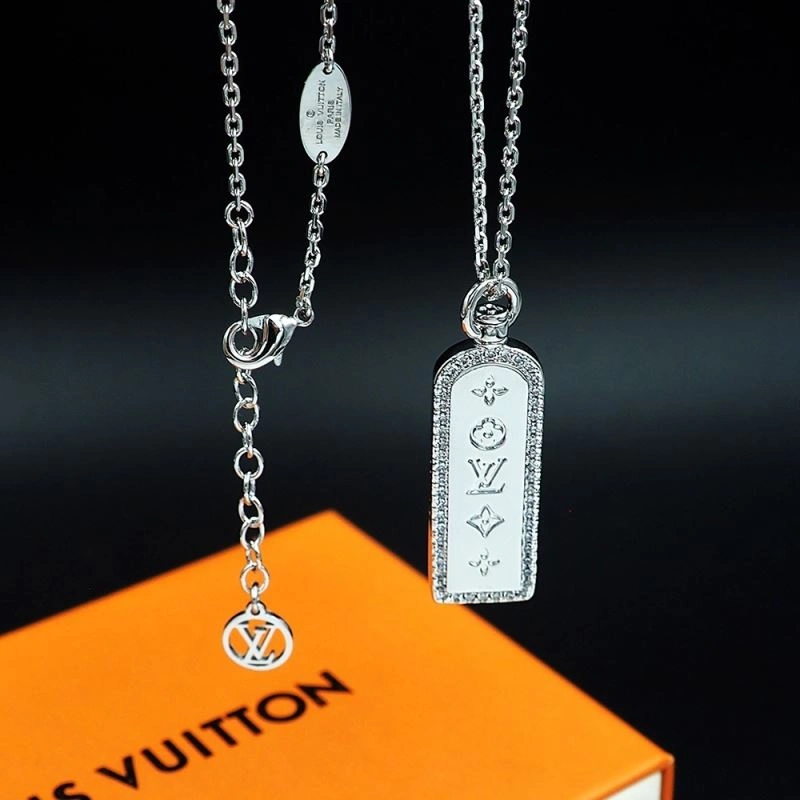 Louis Vuitton Necklaces Reliable 251211