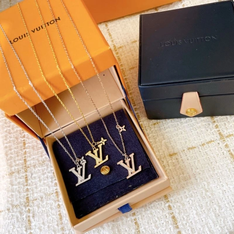 Louis Vuitton Necklaces GoAnywhere 251207
