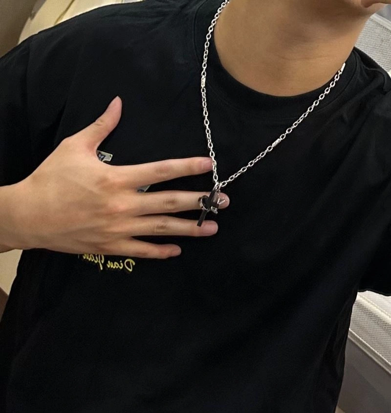 Cozy Louis Vuitton Necklaces 251208
