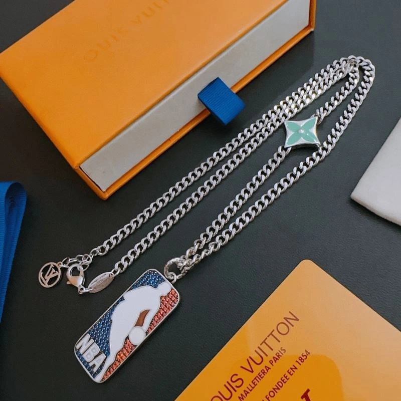Unique Louis Vuitton Necklaces 251204