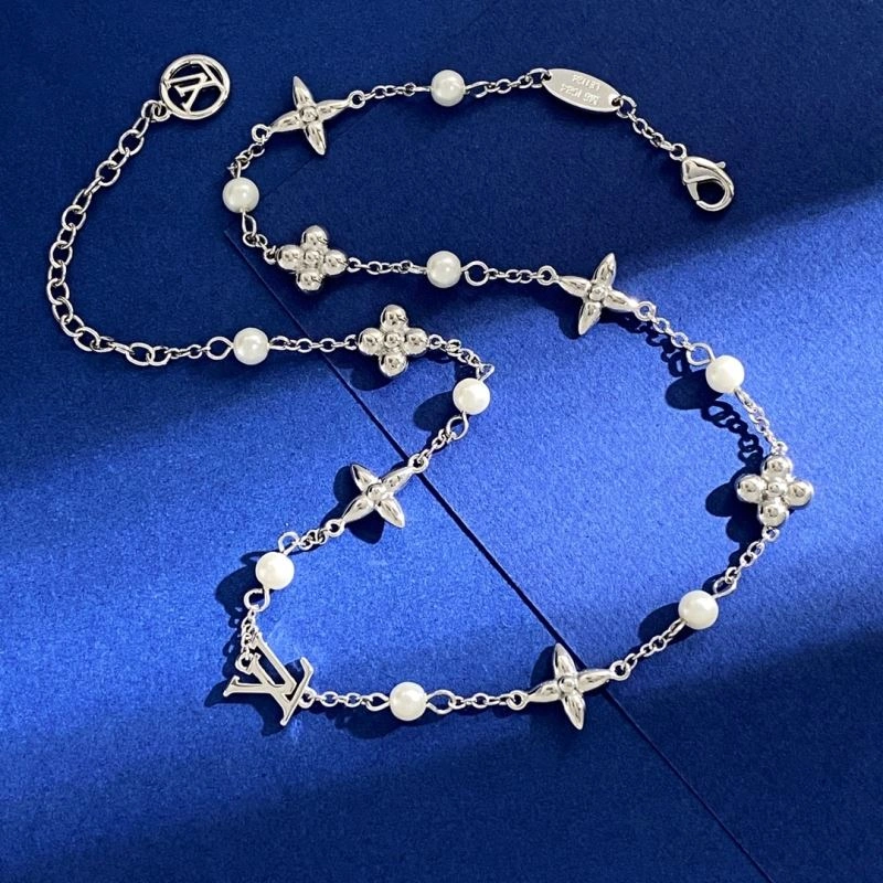 GoAnywhere Louis Vuitton Necklaces 251212