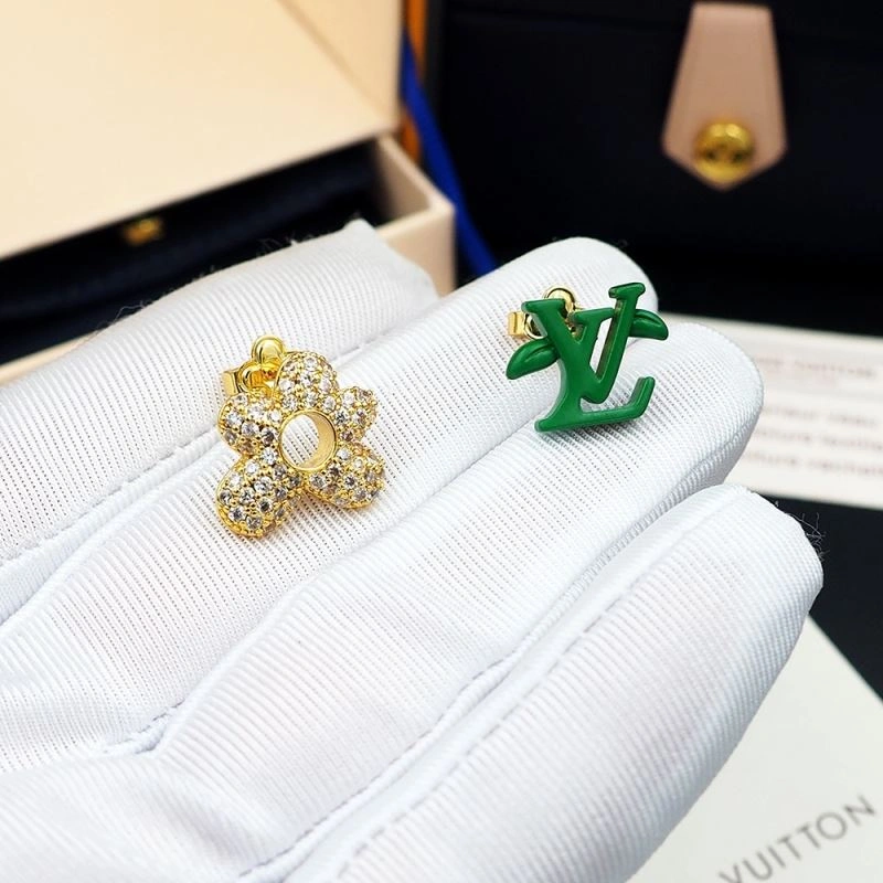 Louis Vuitton Necklaces SunProtective 251197
