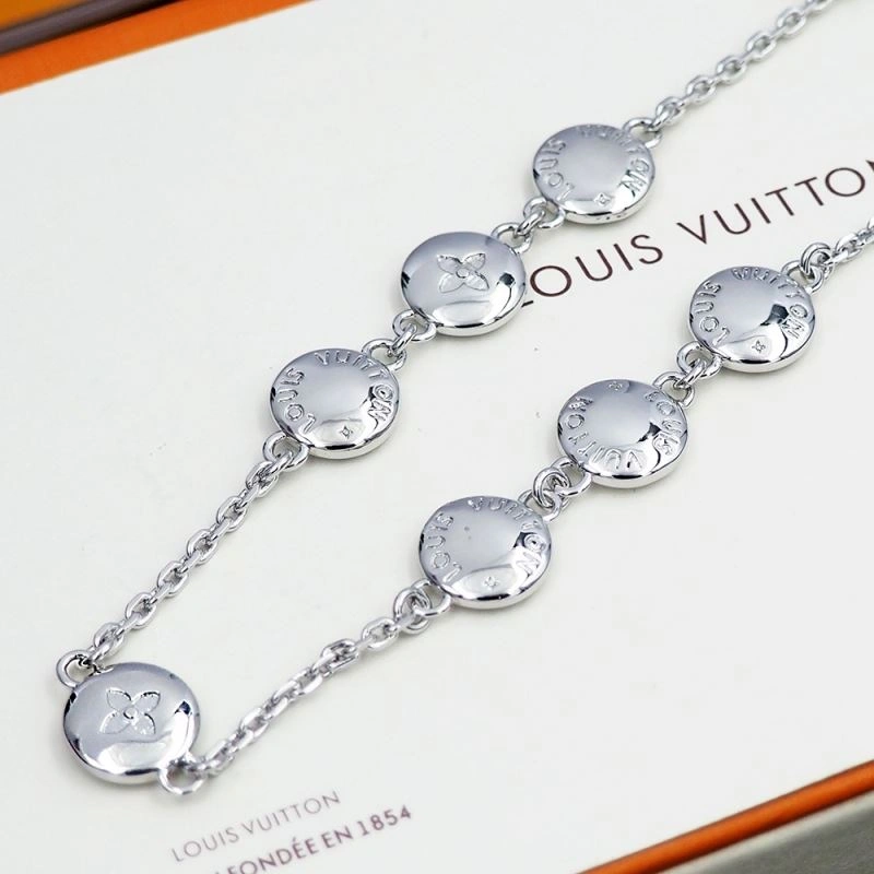 Refined Louis Vuitton Necklaces 251199
