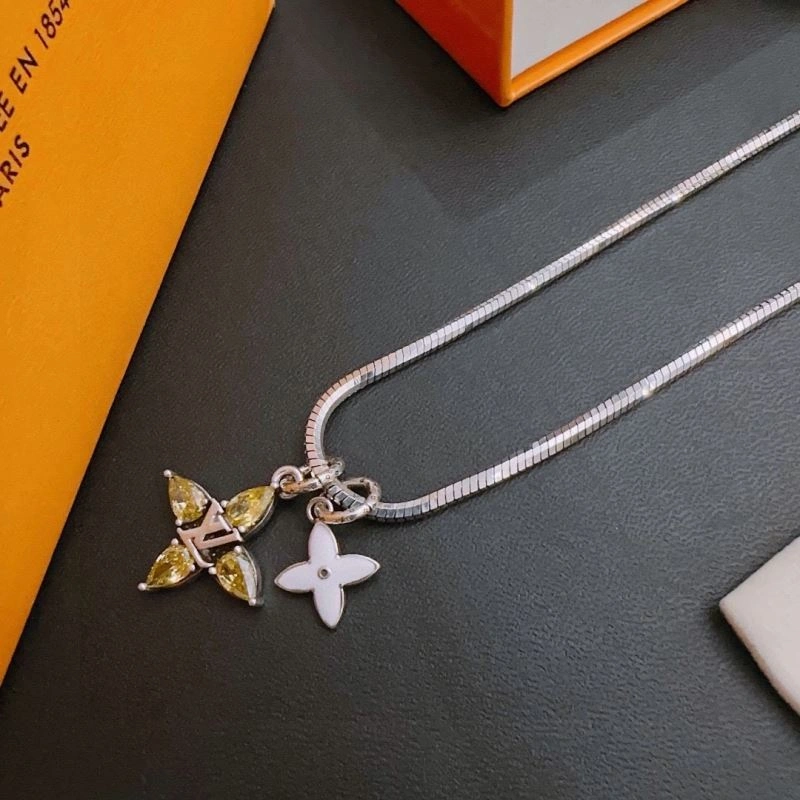 SunProtective Louis Vuitton Necklaces 251214