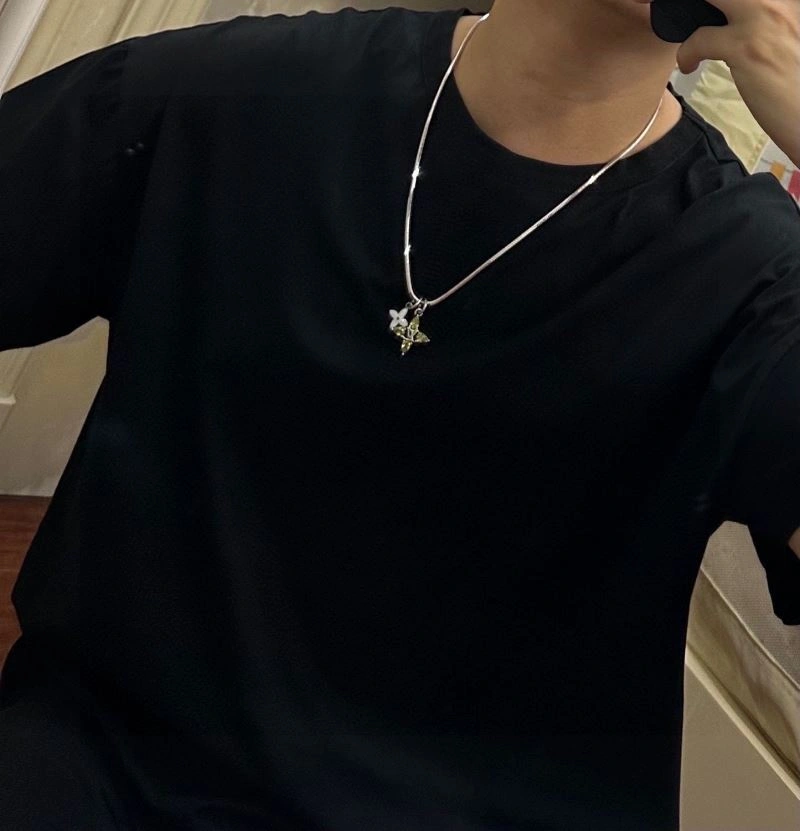 SunProtective Louis Vuitton Necklaces 251214