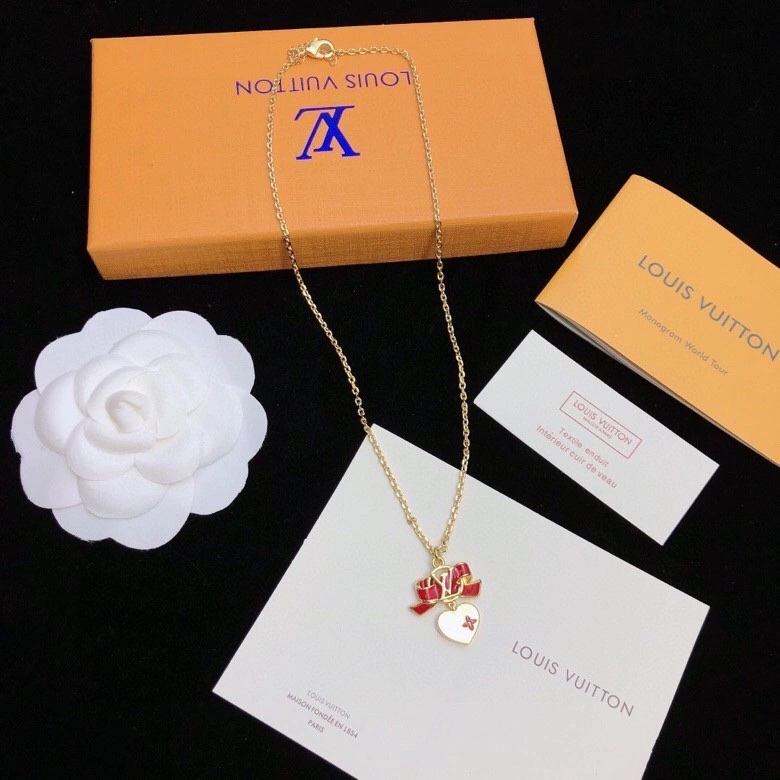 Louis Vuitton Necklaces Elegant 251203