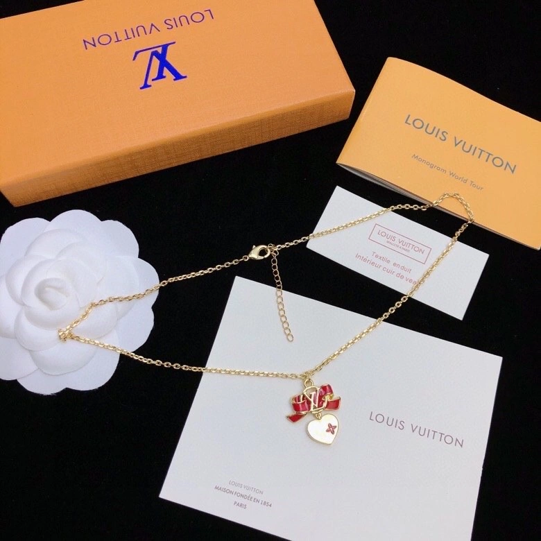 Louis Vuitton Necklaces Elegant 251203